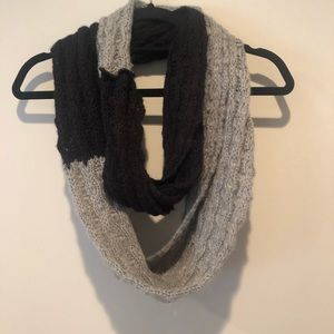 Black & Gray Knit Infinity Scarf
